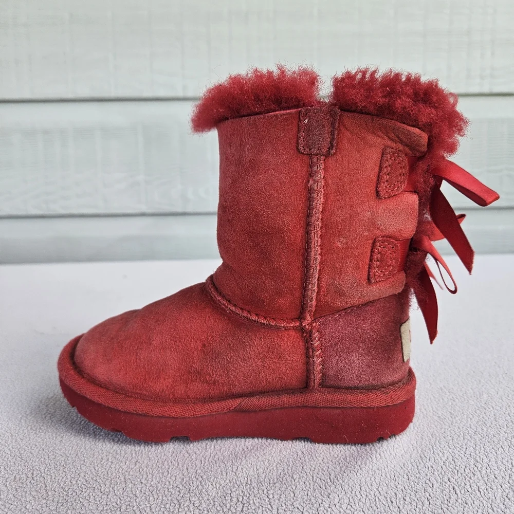 UGG Classic Bailey Bow Red Lined Winter Boots Girl Toddler SZ 9 Pull-On